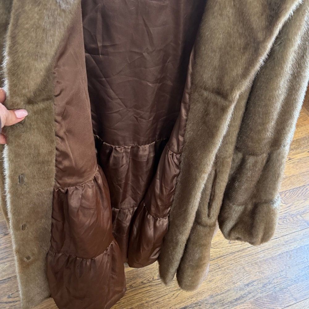 Jones New York Plush Brown Teddy Coat - Picture 6 of 8